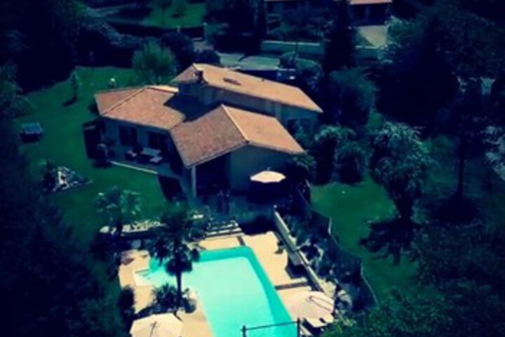 Hotel 3 of 102