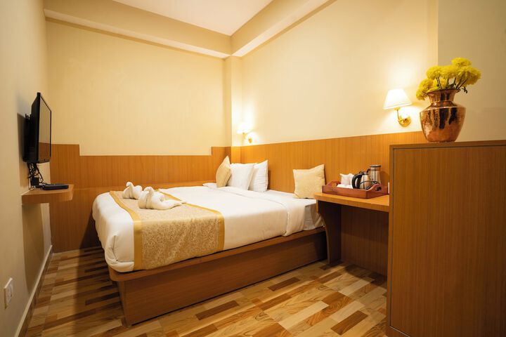 Room 3 of 24