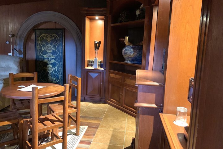 Room 51 of 230