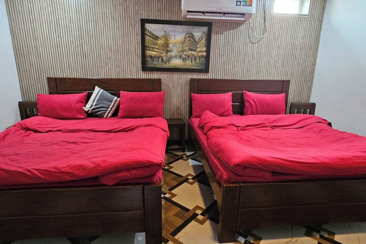 Room 36 of 97