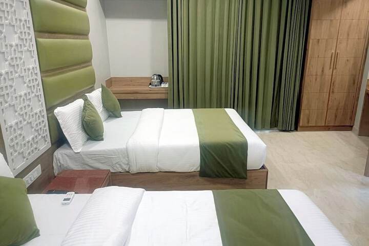 Room 5 of 24