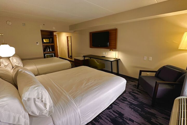 Room 16 of 74