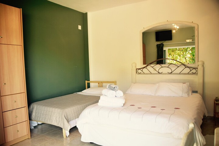 Room 12 of 81