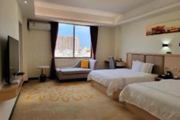 Room 5 of 7