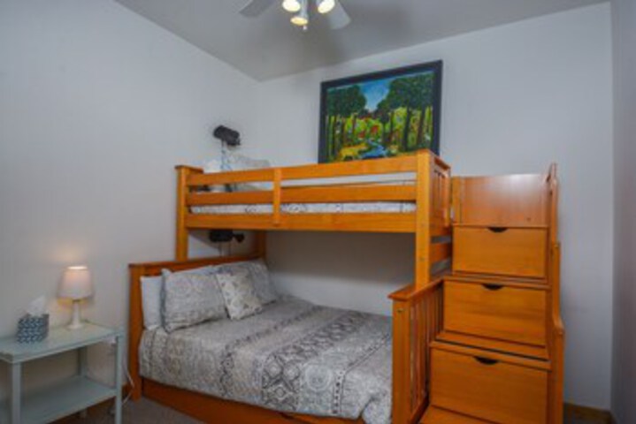 Room 34 of 35