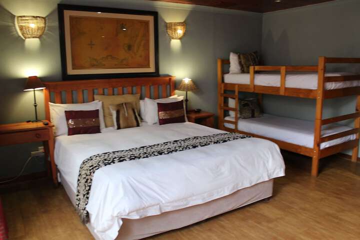 Room 3 of 52