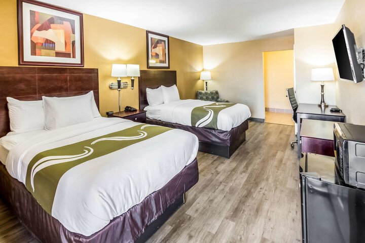 2 Double Beds (2 of 8)