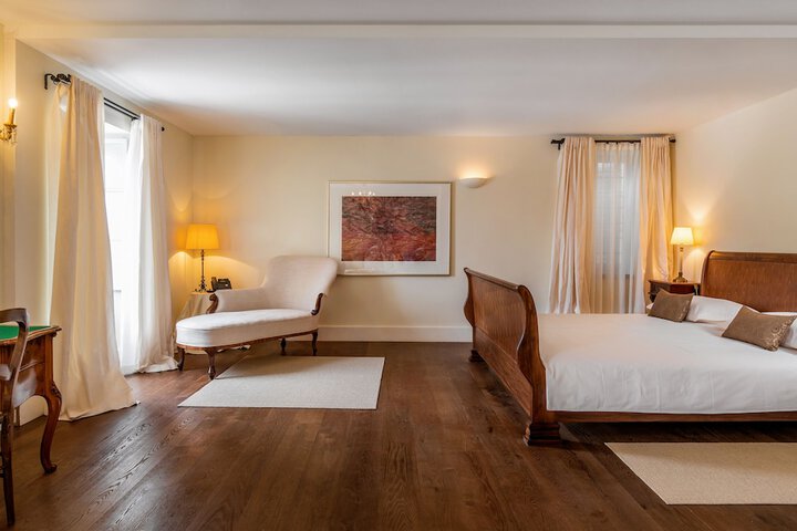 Room 44 of 219