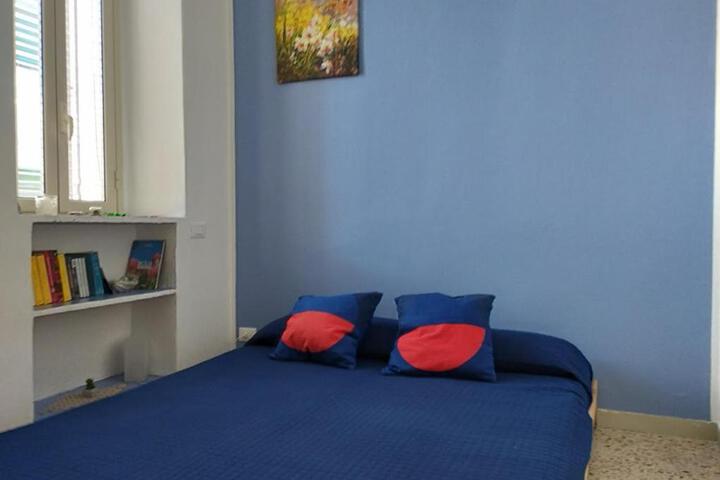 Room 2 of 9