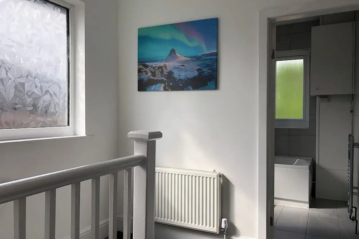 Room 9 of 19