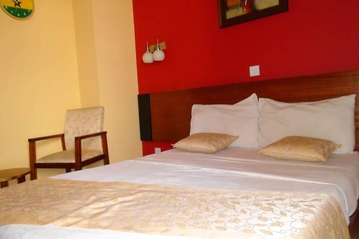 Room 18 of 53