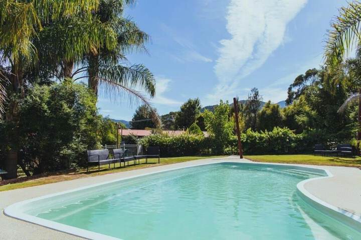 Pool 19 of 21