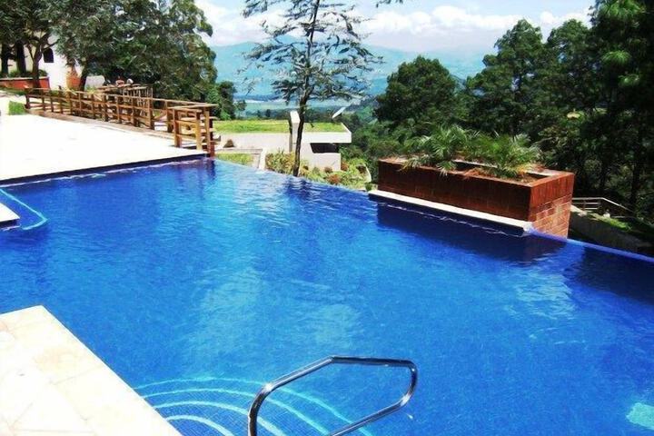 Hotel Pool