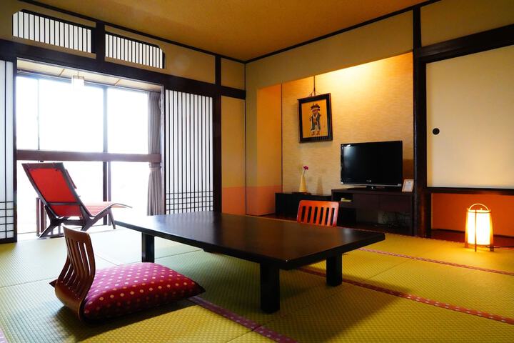 Room 20 of 104
