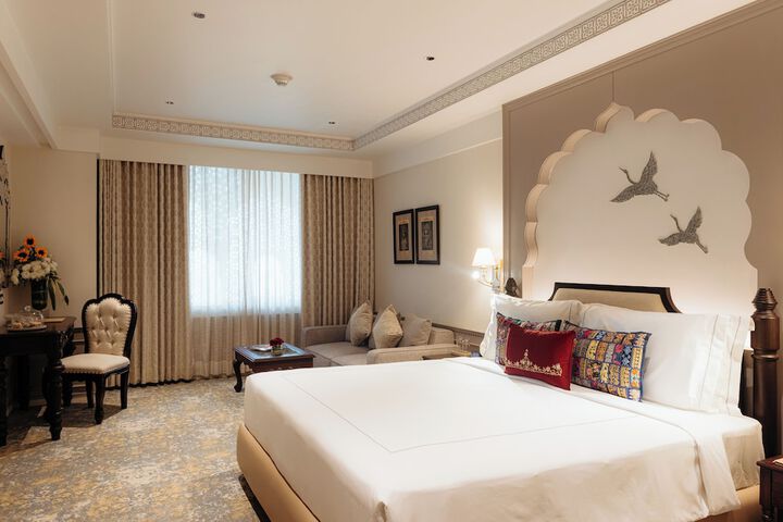 Room 27 of 110