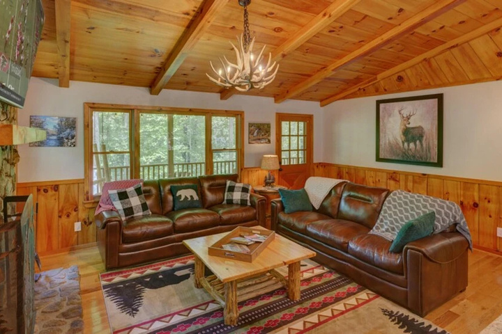 Bear Paw Hollow by Escape to Blue Ridge