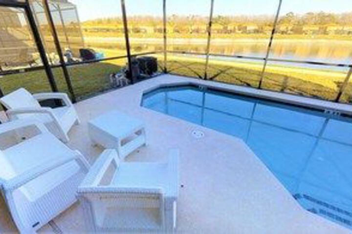 Pool 16 of 21