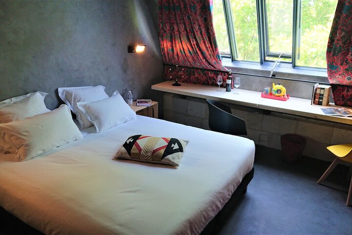 Room 57 of 98