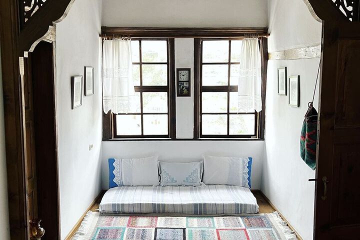 Room 18 of 39