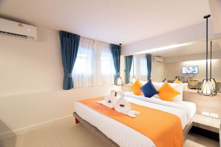 Room 84 of 132