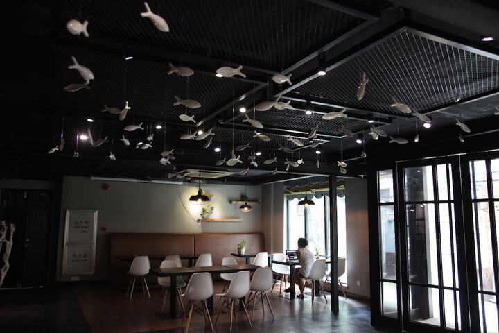 Guest Lobby