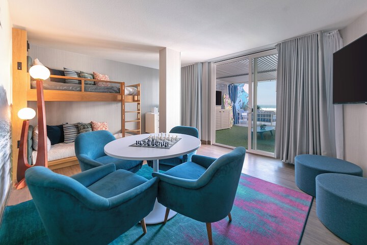 Room 29 of 57