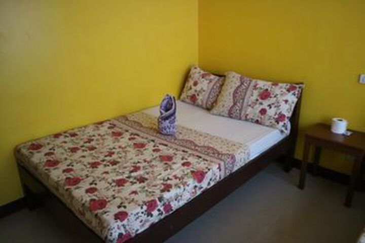 Room 22 of 48