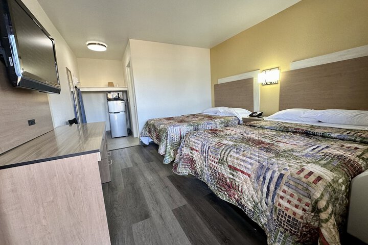 Standard Double Bed (1 of 9)