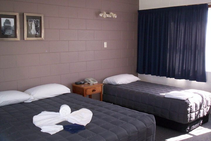 Room 5 of 27