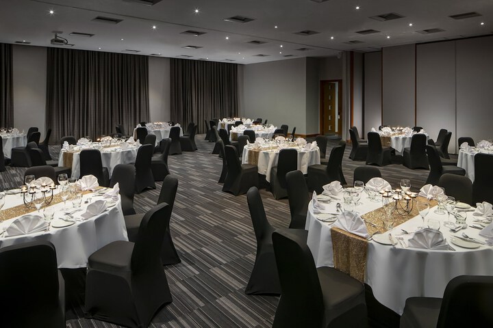 Ballroom/Hall 35 of 56