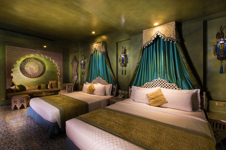 Room 20 of 150