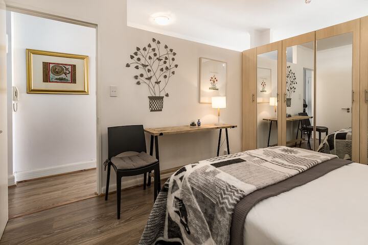 Room 4 of 38