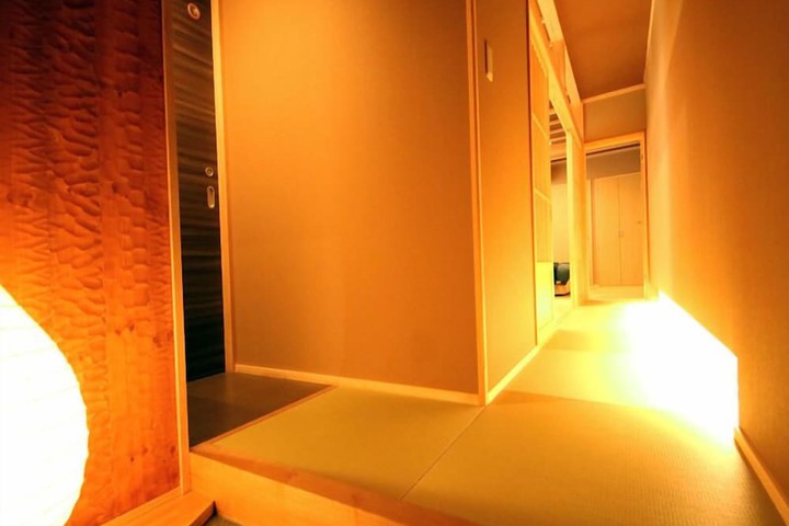 Room 11 of 49