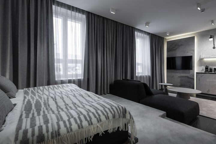 Room 77 of 122