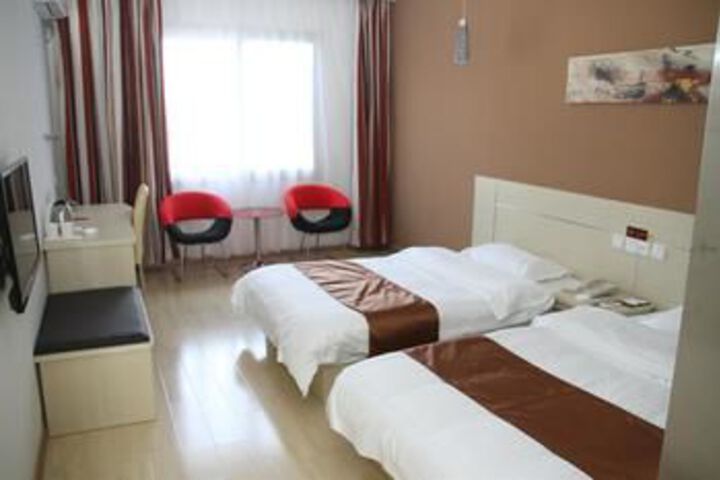 Room 6 of 34