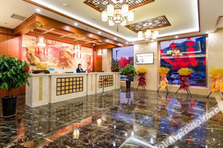 Hotel Interior 20 of 38