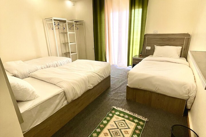 Room 14 of 39