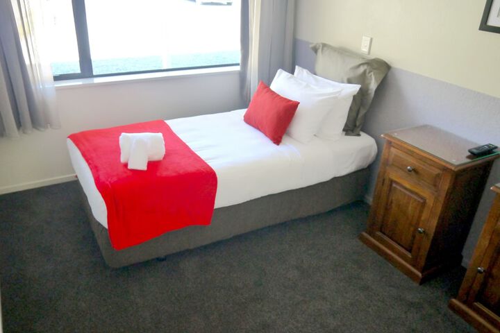 Room 35 of 188