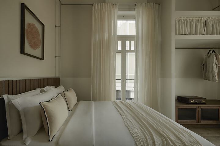 Room 17 of 51