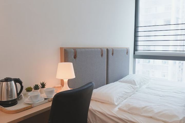 Room 2 of 7
