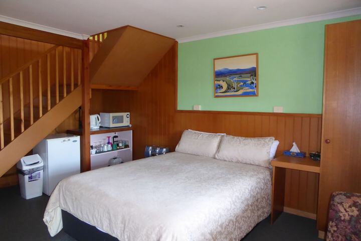 Room 7 of 46