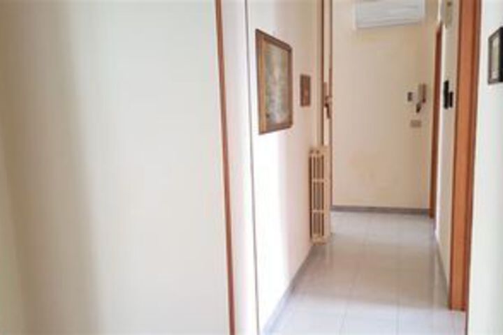 Ballroom/Hall 13 of 19