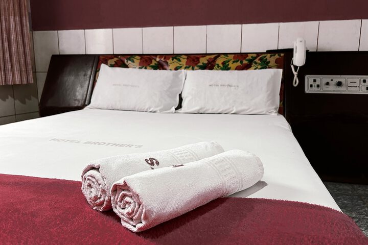 Room 4 of 6
