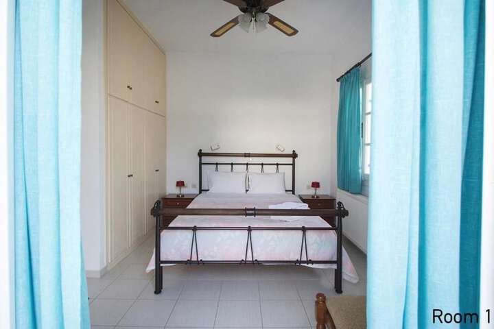 Room 2 of 15
