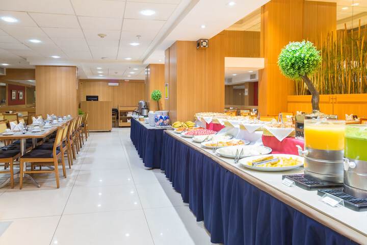 Dining 127 of 198