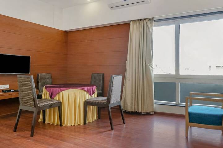 Room 14 of 37