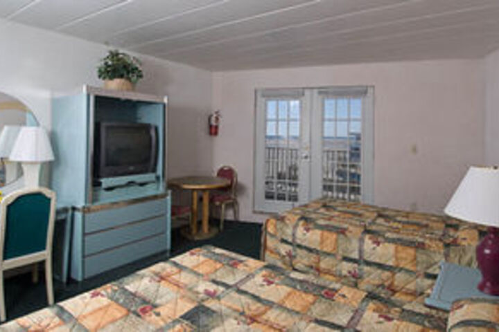 Room 4 of 11