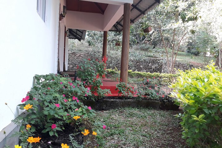 Hotel Exterior 43 of 44