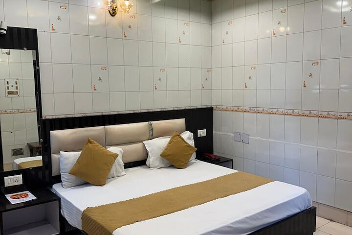 Room 18 of 27