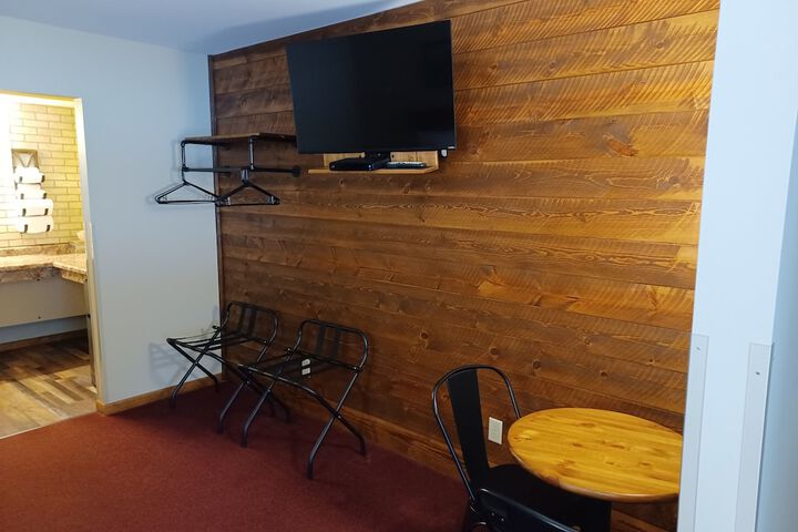 Room 3 of 23